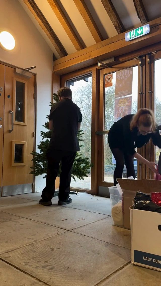 It’s December 1st, and you know what that means… CHRISTMAS has officially rocked up, and what better way to celebrate than sticking the Christmas tree up in Hanger Farm.

Featuring Jacques and Supervisor Alice, the startling lack of Christmas hats during this video surely had to be fixed right at the end (with a sneaky elf of course).

Pop down to Hanger Farm this Christmas to see a whole array of Christmas themed shows, family-fun adventures, and of course, our traditional barn boutique.

🎟️ Browse Hanger Farm Here: https://buff.ly/3P4Rez9